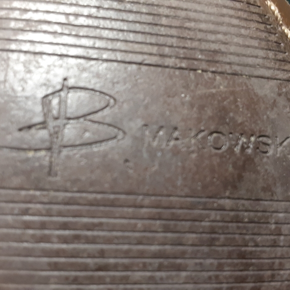 B Makovsky heels in a size 6 M - Picture 5 of 10